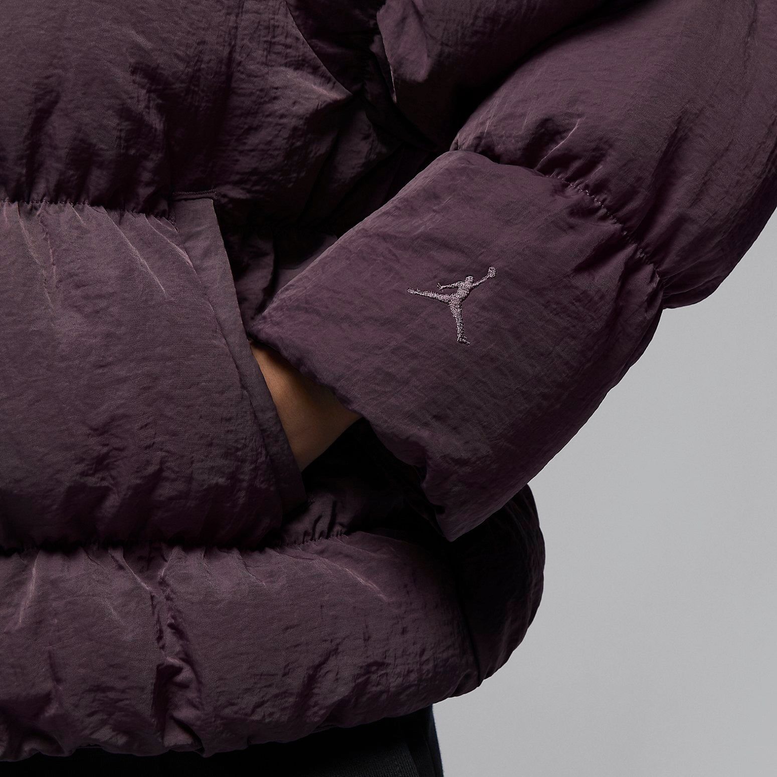 (WMNS) Air Jordan Cropped Puffer Jacket Coat 'Purple' FB5150-508 sold by KicksCrew product image thumbnail 2