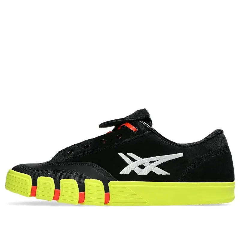 アシックス　GEL-FLEXKEE A First Look at the ASICS Gel Flexkee Pro 2.0 - YouTube