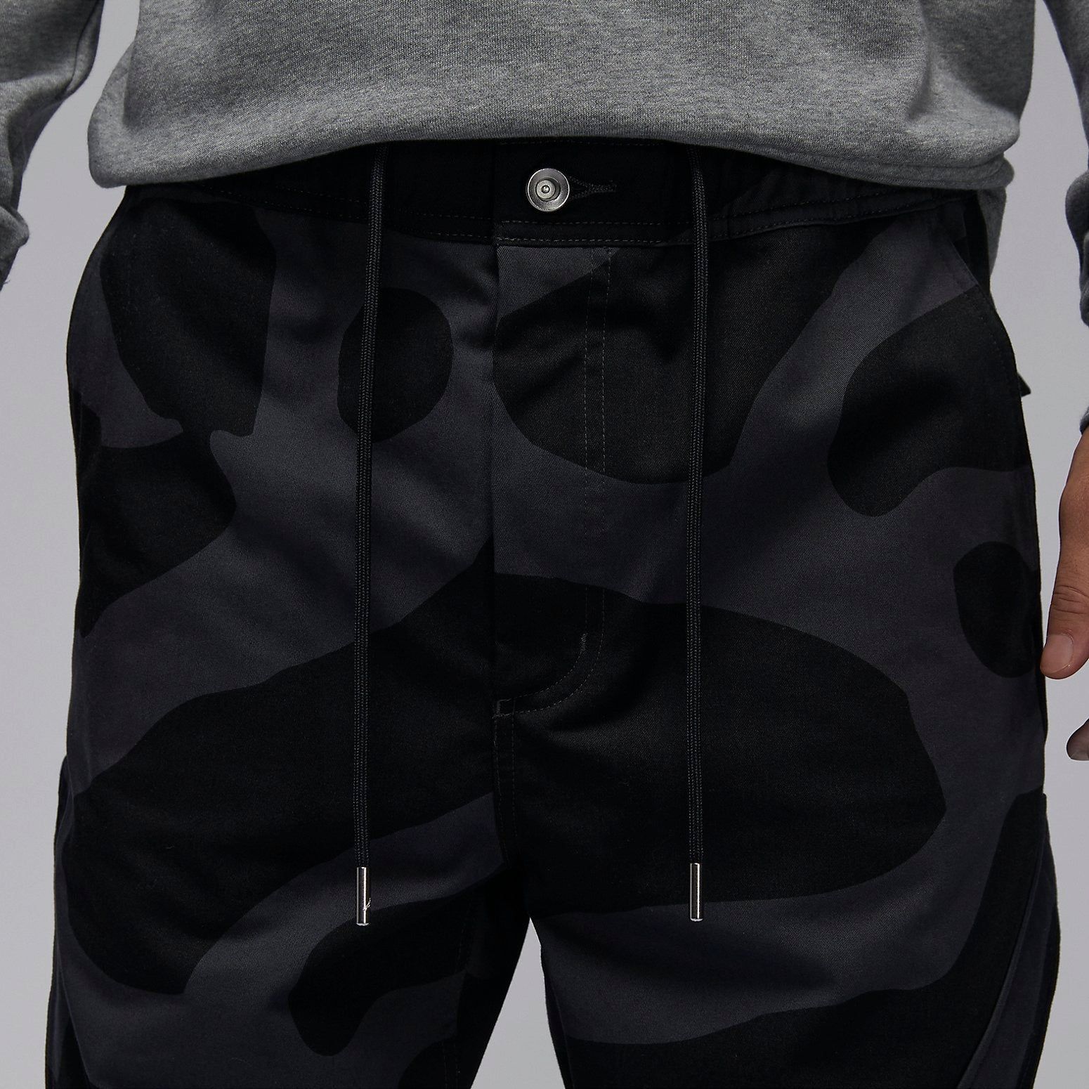 Air Jordan Essentials Chicago Pants 'Black' FD7456-070 sold by KicksCrew product image thumbnail 2