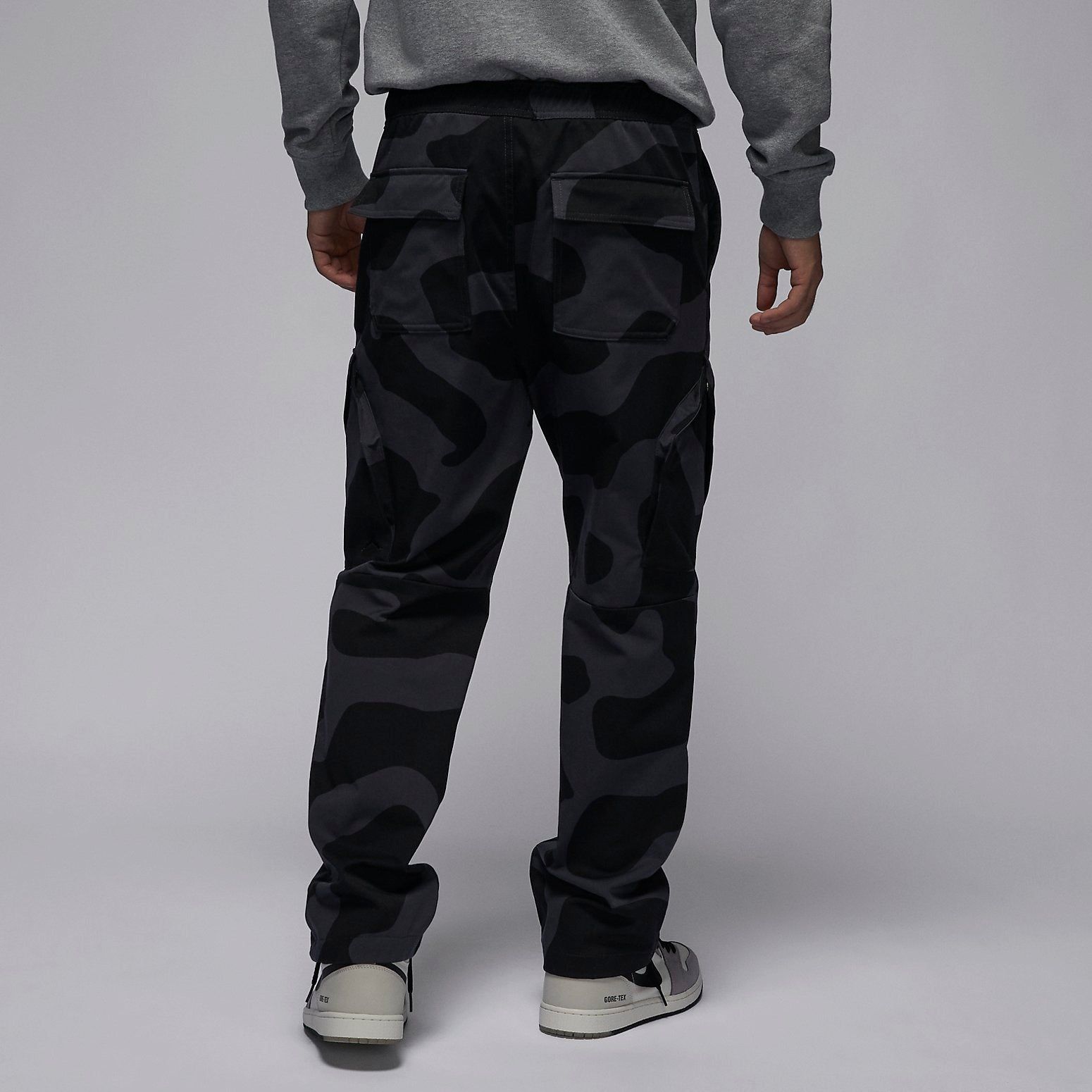 Air Jordan Essentials Chicago Pants 'Black' FD7456-070 sold by KicksCrew product image thumbnail 5