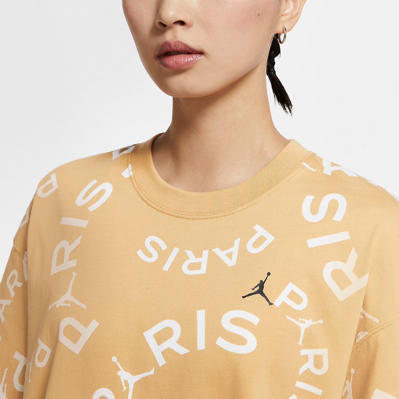 (WMNS) Air Jordan Boxy T-Shirt 'Gold' CU5697-723 sold by KicksCrew product image thumbnail 2