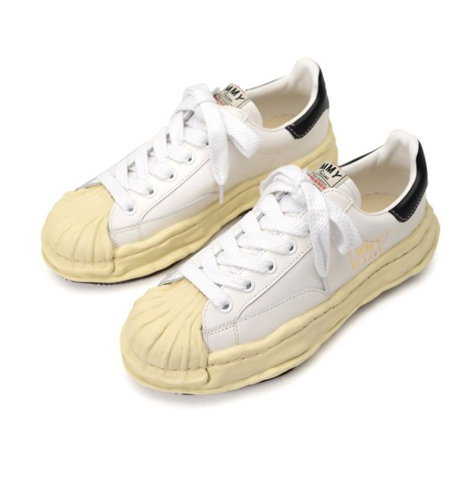 Maison MIHARA YASUHIRO BLAKEY VL OG Sole Leather Low-top Sneaker 'White' A09FW731-WHT sold by KicksCrew product image thumbnail 2