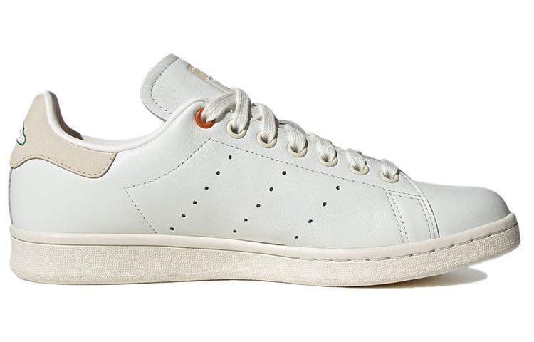 (WMNS) Adidas Originals Stan Smith Shoes 'Core White Green' ID4541 sold by KicksCrew product image thumbnail 2
