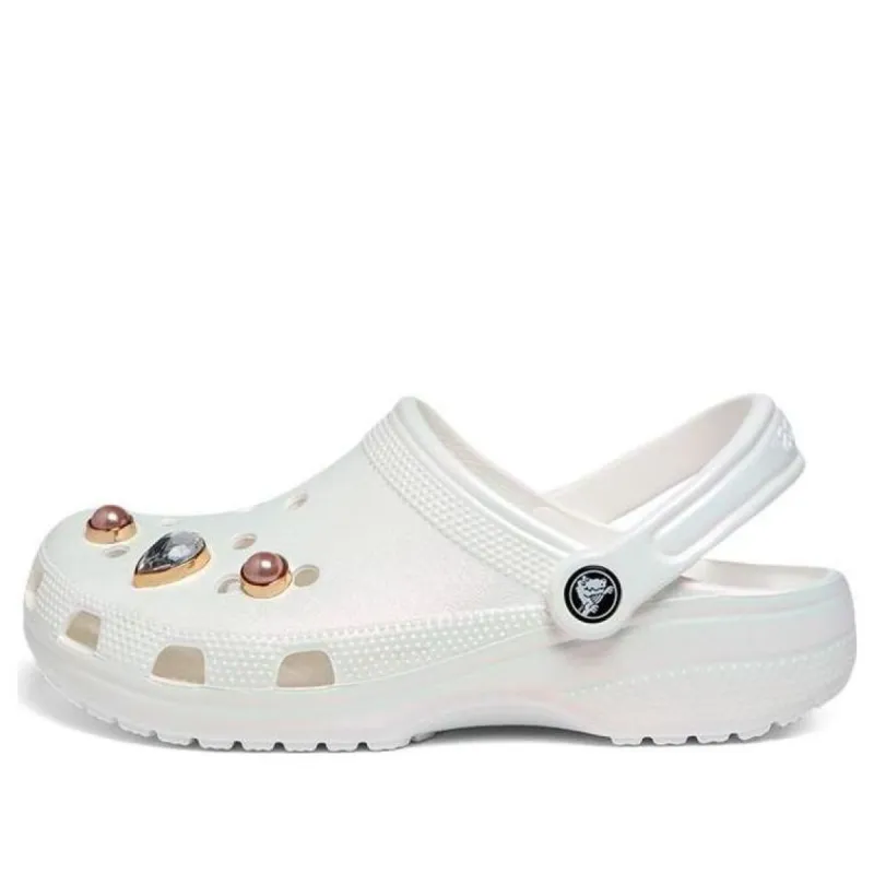 (GS) Crocs Crocs Classic Crystals Clogs 'White' 208435-100 sold by KicksCrew