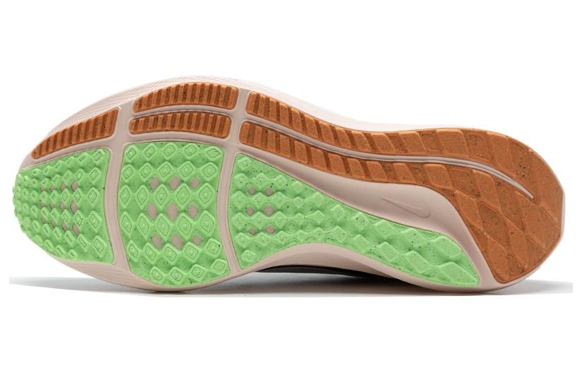 (WMNS) Nike Air Zoom Pegasus 40 'Photon Dust' DV3854-006 sold by KicksCrew product image thumbnail 5