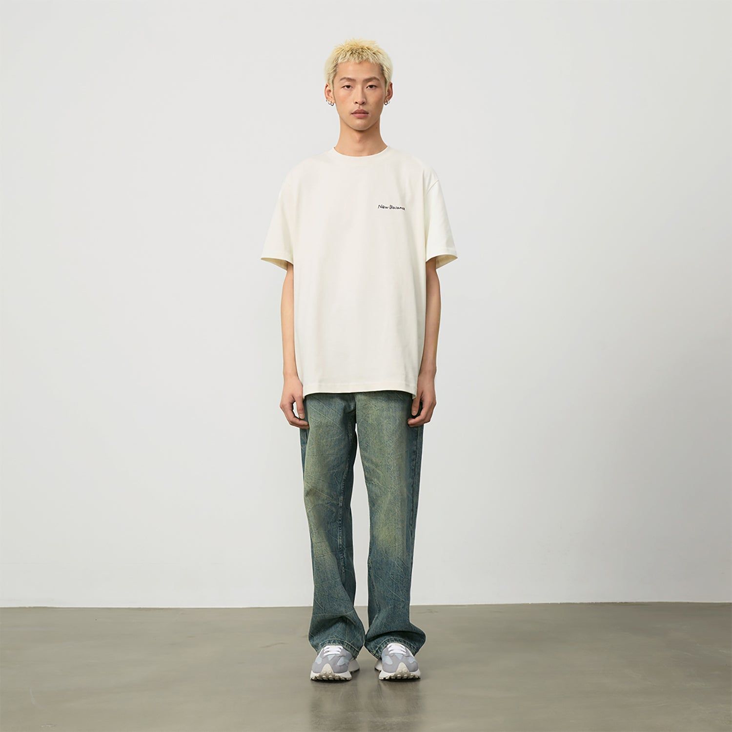 ☆人気☆【New Balance】☆UNI IVY GIRL BACKPACKING T-SHIR.T☆ Woman / Clothing / T-Shirt / New Balance