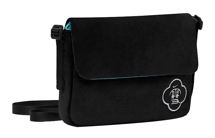 Nike Futura shoulder bag 'Black' DQ3501-010 sold by KicksCrew product image thumbnail 2