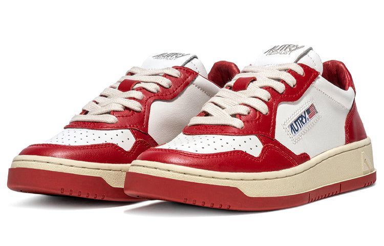 (WMNS) Autry Medalist Low Leather 'Red White' AULW-WB02 sold by KicksCrew product image thumbnail 2