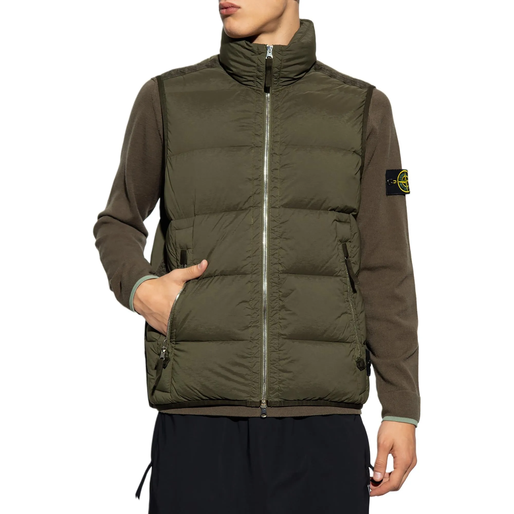 STONE ISLAND Logo Patch Puffer Gilet 'Olive Green' 7915G1428-V0058 sold by KicksCrew product image thumbnail 3