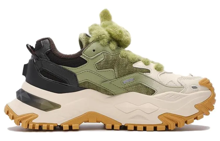 (WMNS) FILA FUSION BIANCO Sneakers 'White Green Black' T12W341303FWM sold by KicksCrew product image thumbnail 2