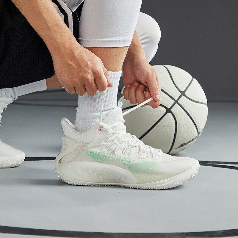 Li-Ning Sonic 9 Low 'Milk White' ABAR039-5 sold by KicksCrew product image thumbnail 7