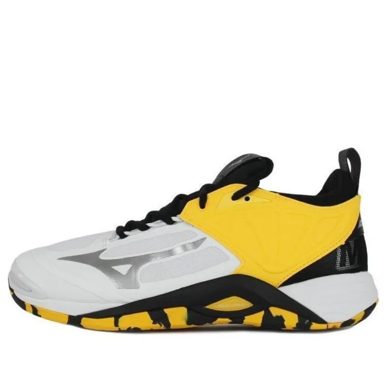 Mizuno Wave Momentum 2 'White Yellow' V1GA211208 sold by KicksCrew