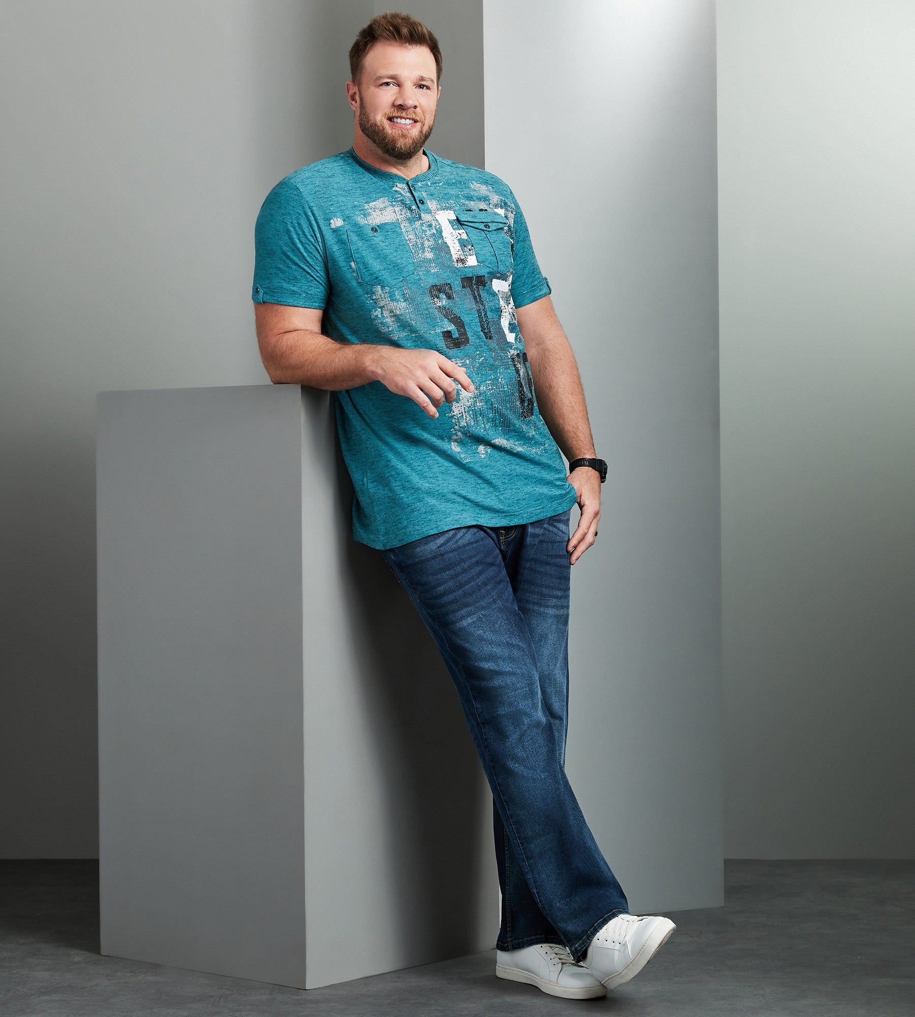 Double-Pocket Graphic Henley sold by George Richards product image thumbnail 4