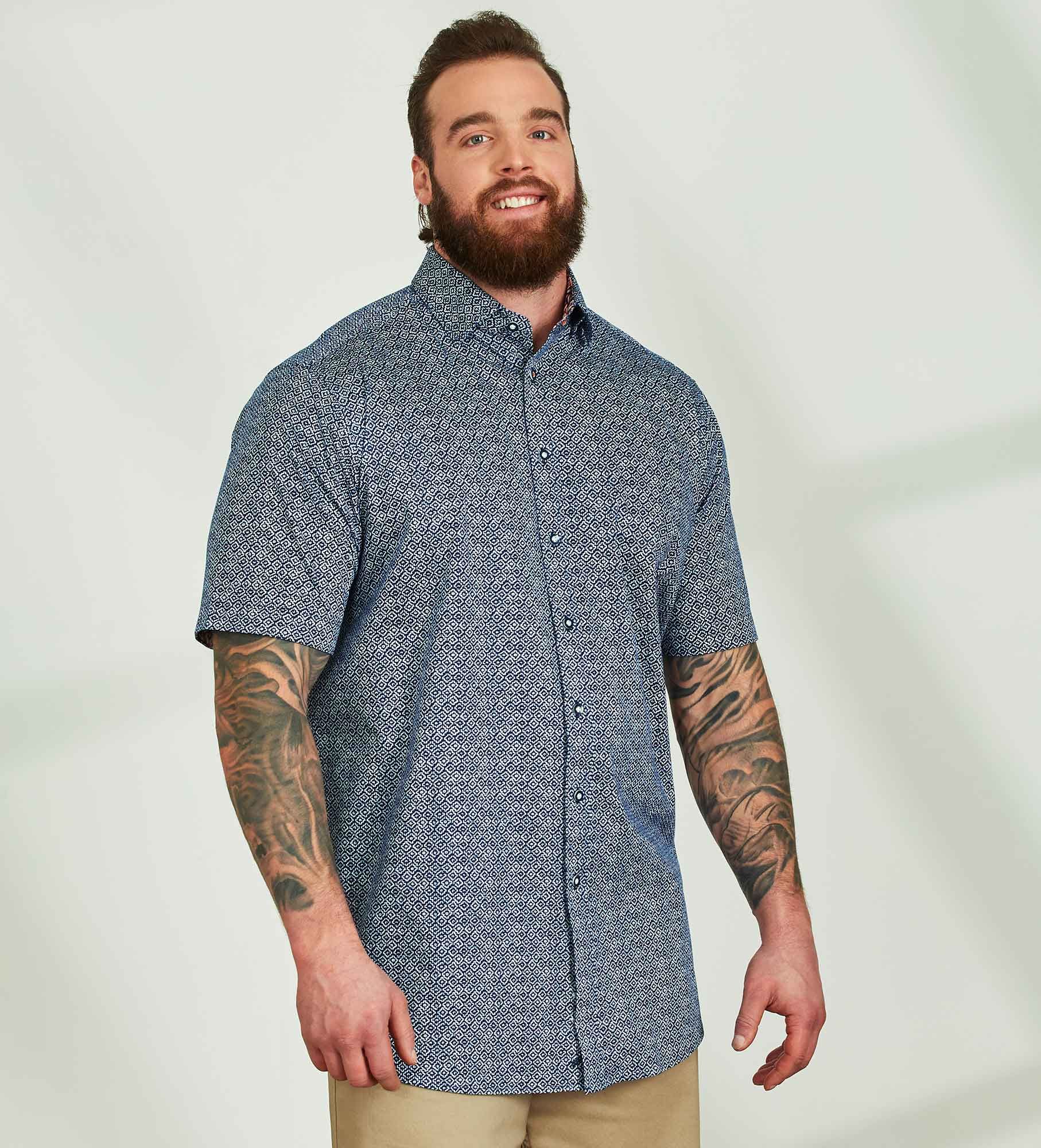360° Stretch Geo Print Short Sleeve Sport Shirt sold by George Richards