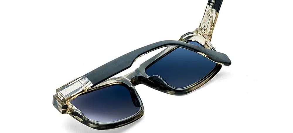 TWO GUNS sold by Otticanet product image thumbnail 3