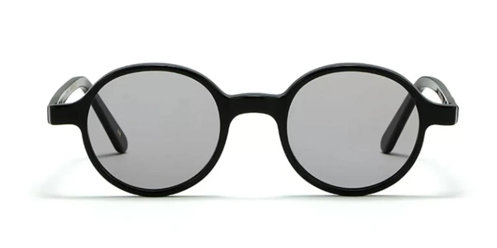 REUNION sold by Otticanet