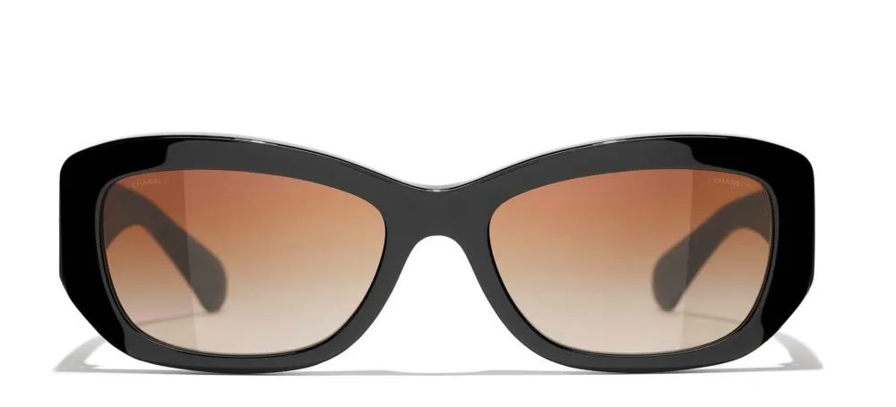 CH 5493 sold by Otticanet