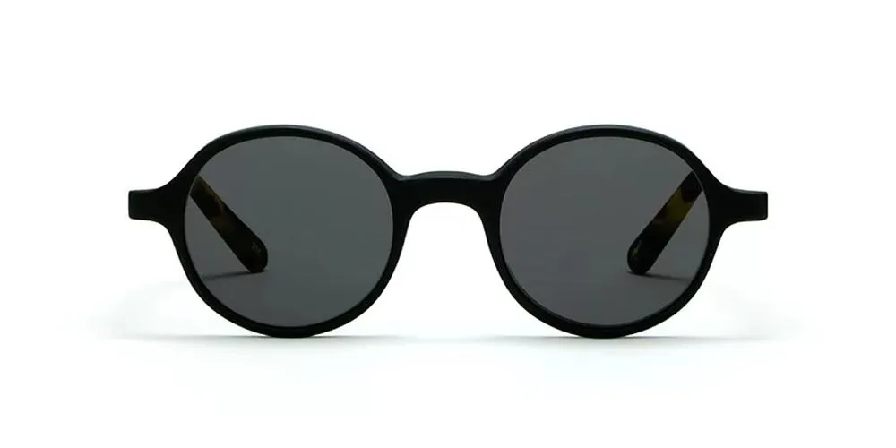 REUNION sold by Otticanet