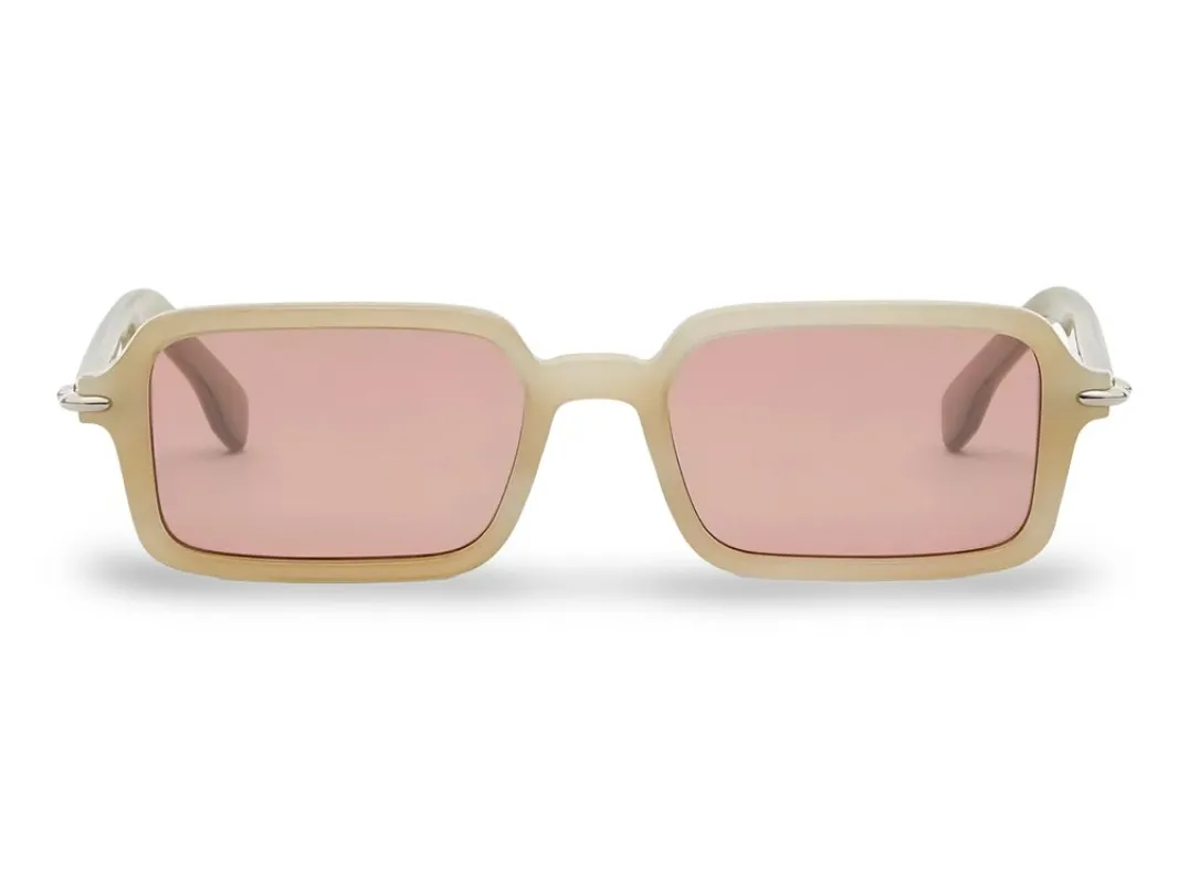 FE40174I sold by Otticanet