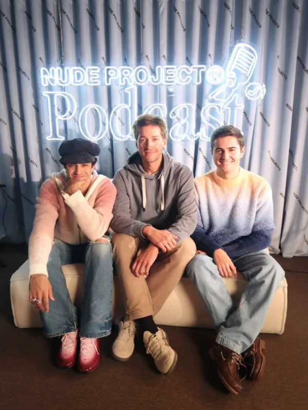 Look_Podcast_Glovo_3 sold by Nude Project