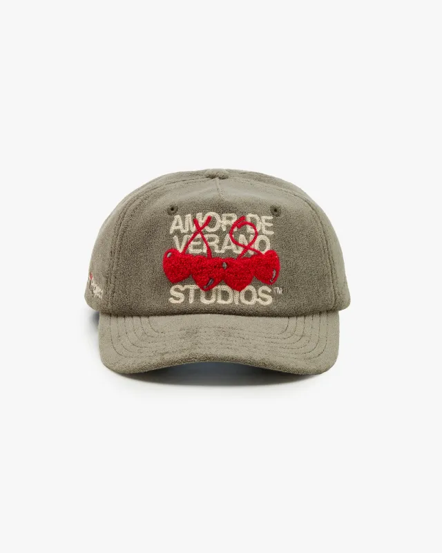 Amor de Verano Cap Green sold by Nude Project