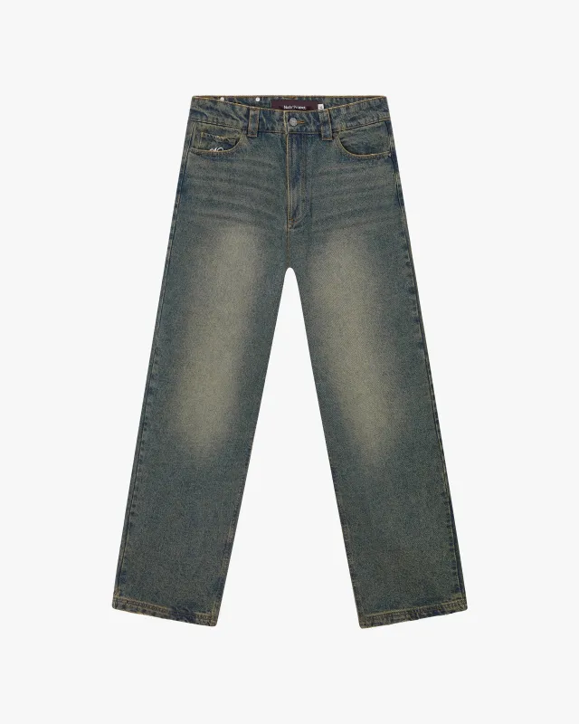 Basic Straight Jeans Dirty Wash made by Nude Project