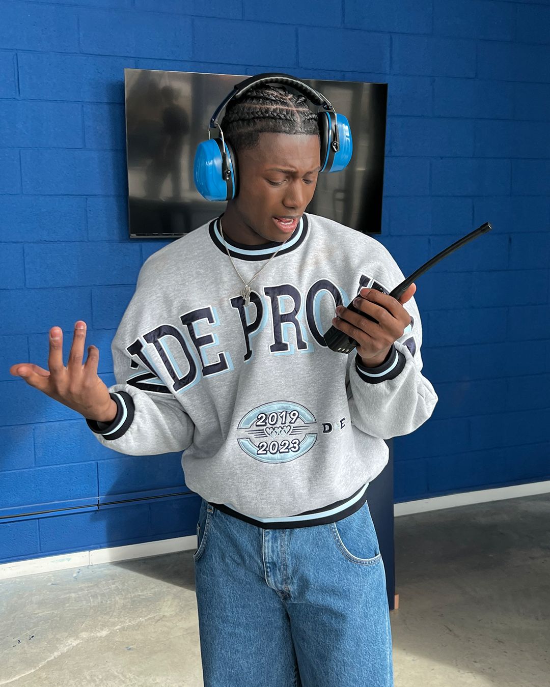 LOGO CROPPED CREWNECK GREY MELANGE sold by Nude Project product image thumbnail 3