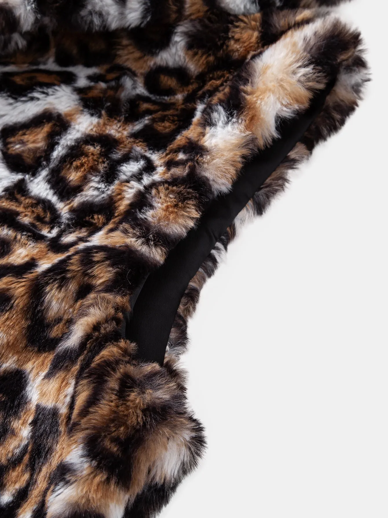 Faux Fur Leopard Hooded Vest sold by Hoooyi product image thumbnail 4