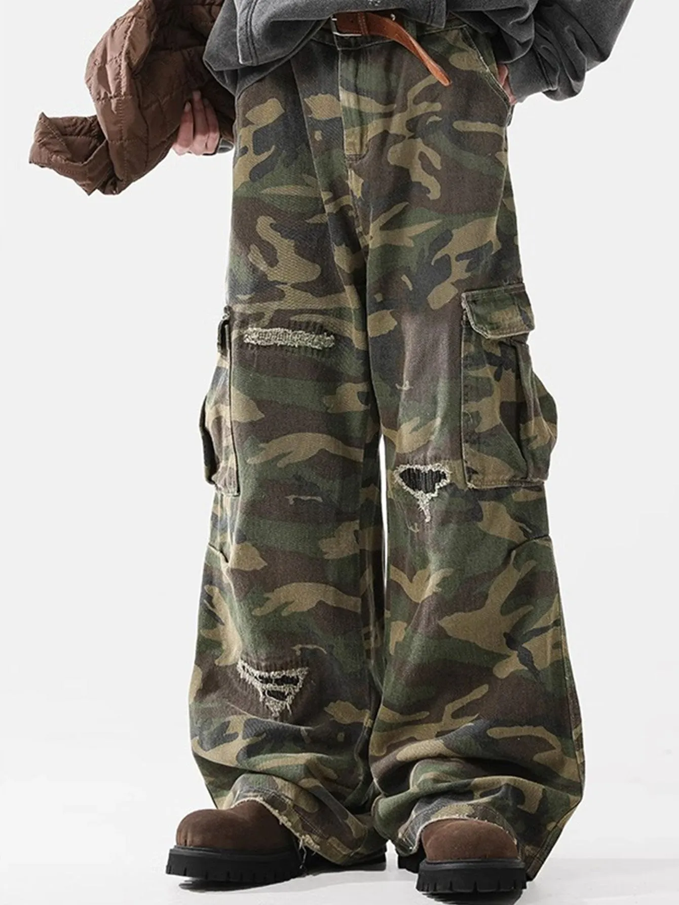 Baggy Fit Camo Ripped Wide Leg Pants sold by Hoooyi product image thumbnail 4