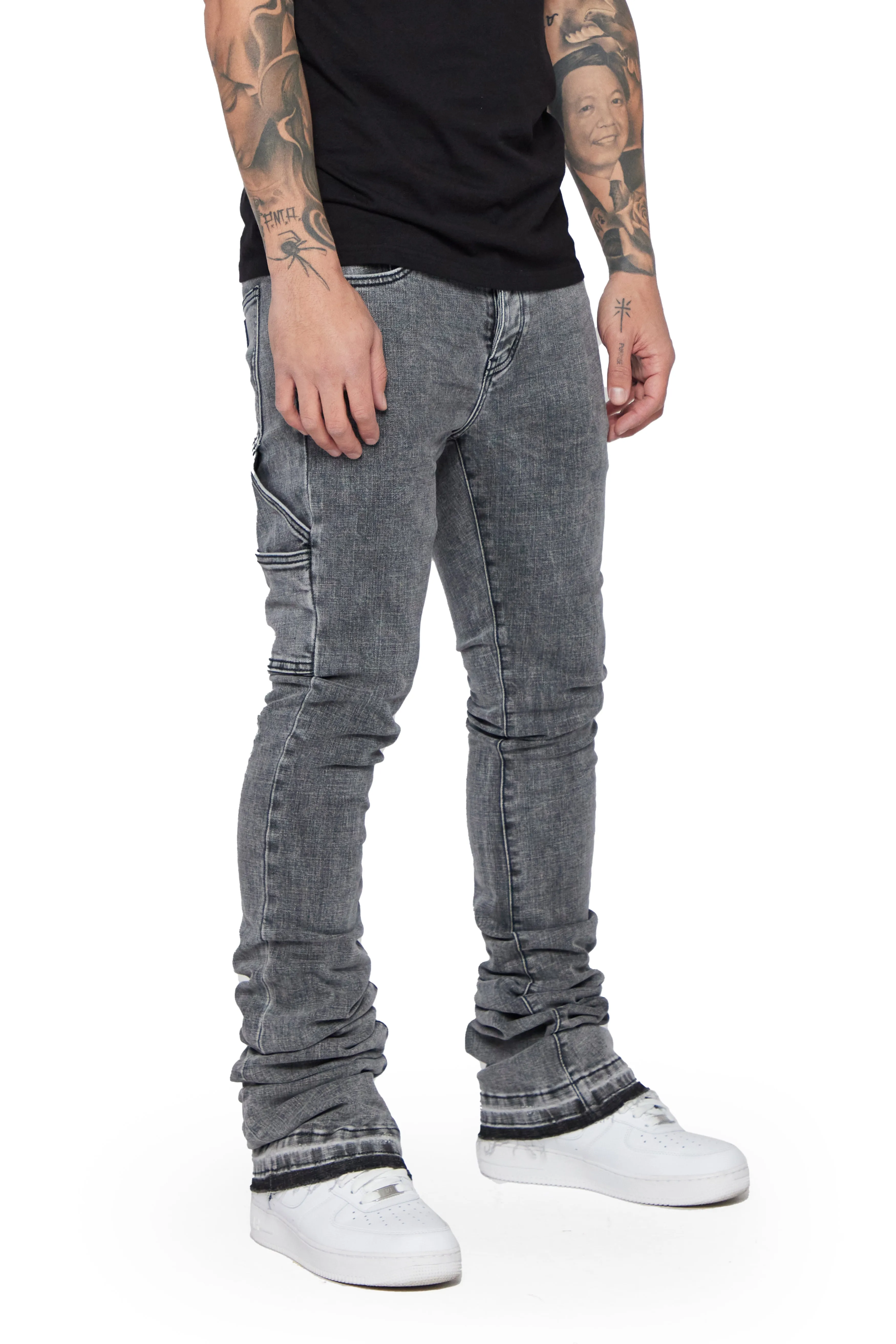 "MR. EXTENDO" STACKED FLARE JEAN LT. GREY WASHED sold by valabasas product image thumbnail 4