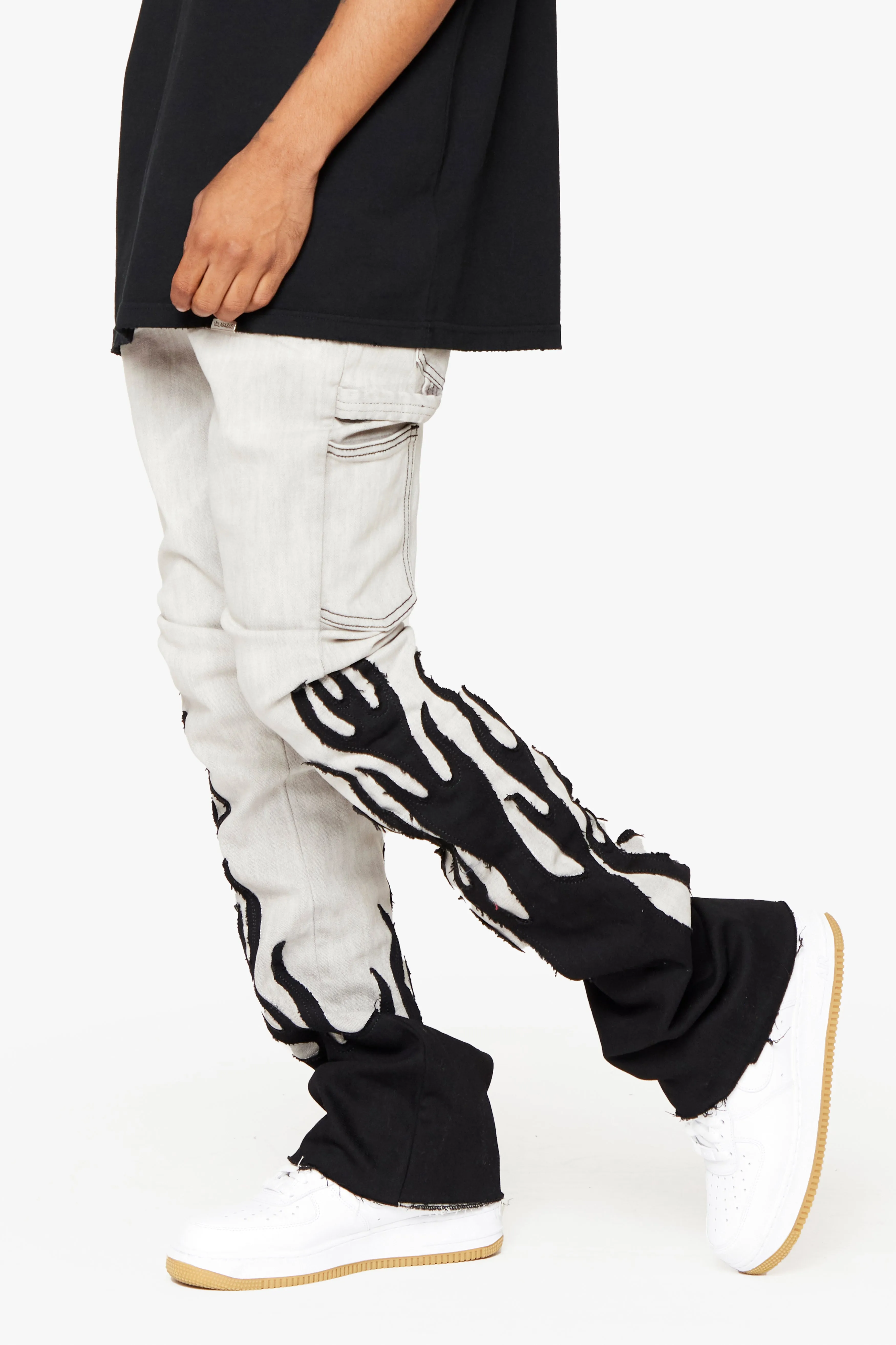 "FLAME" WHITE BLACK STACKED FLARE JEAN sold by valabasas product image thumbnail 4