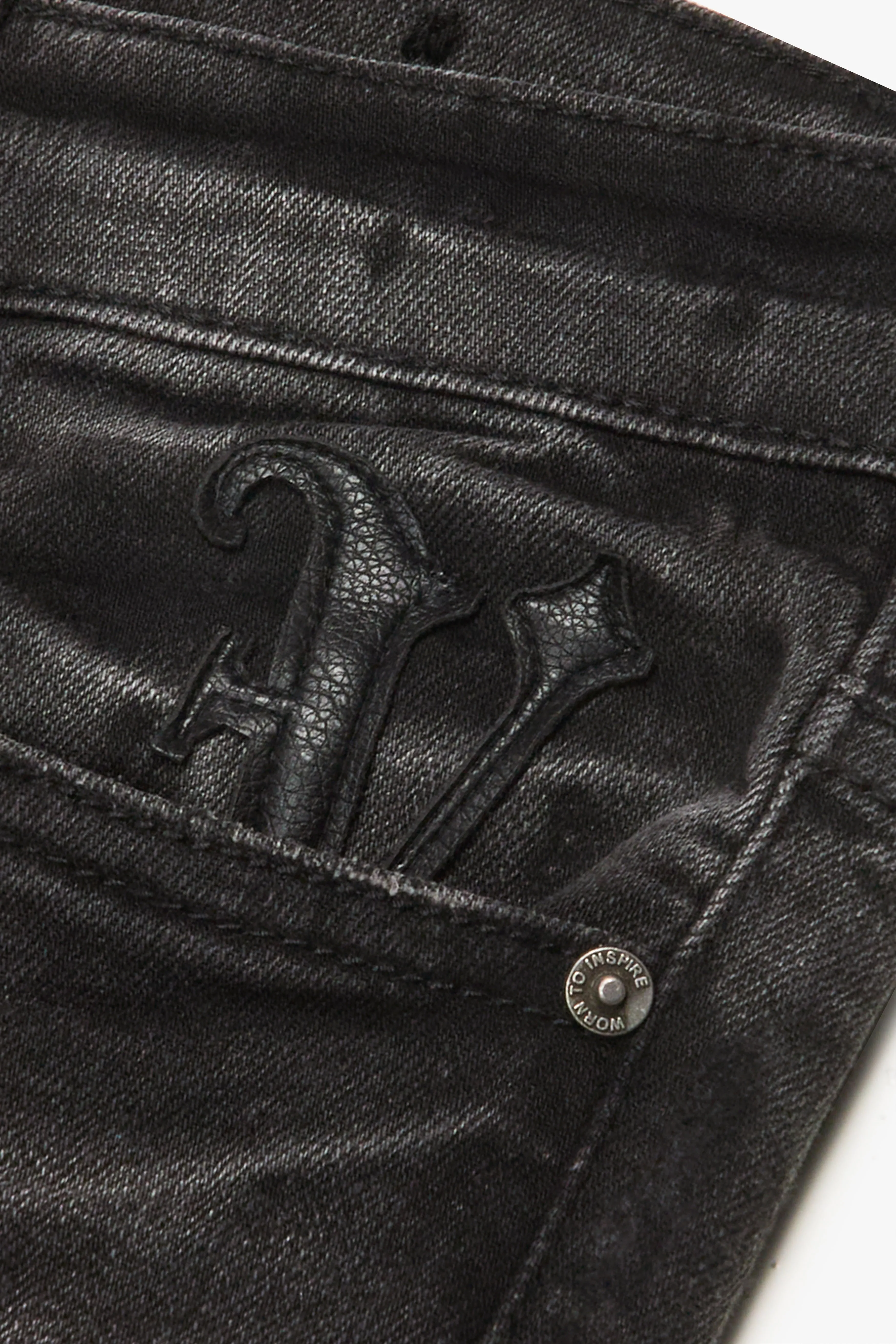 "DAYLIGHT " SKINNY JEAN BLACK WASH sold by valabasas product image thumbnail 2