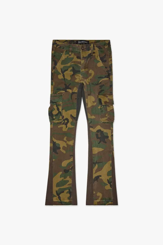 Geno Stacked Flare Jean Er Green sold by valabasas