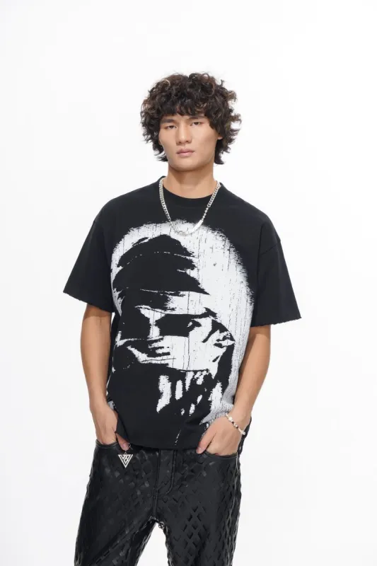Resistance Black Tee made by valabasas