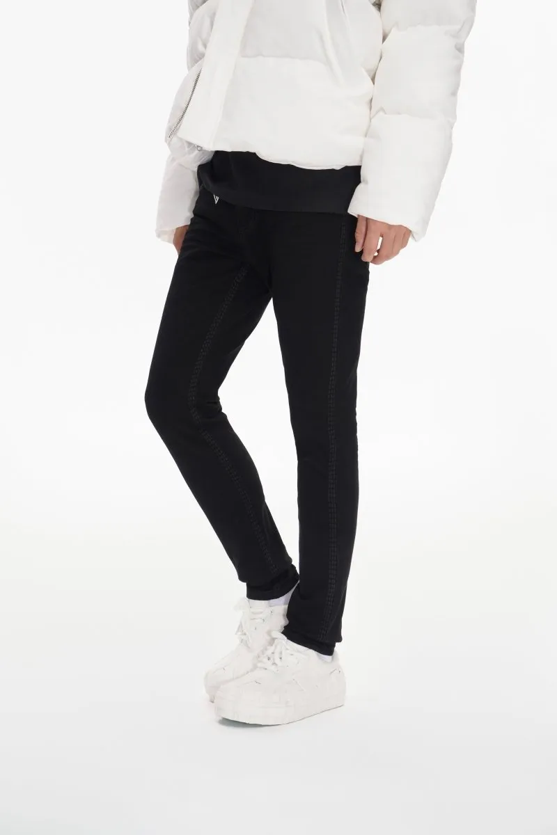 Suite Skinny Black sold by valabasas