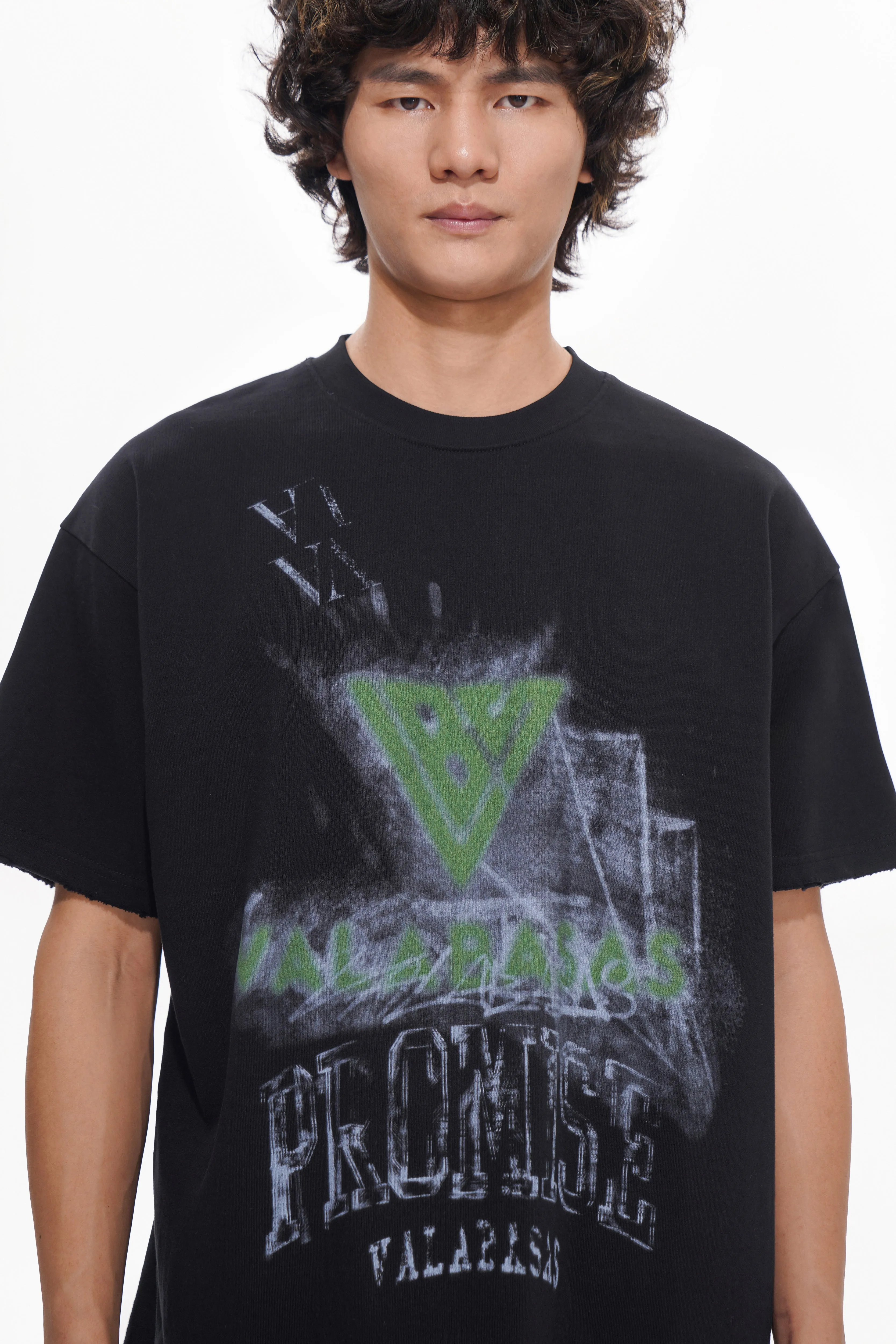 London Tee Black sold by valabasas product image thumbnail 2
