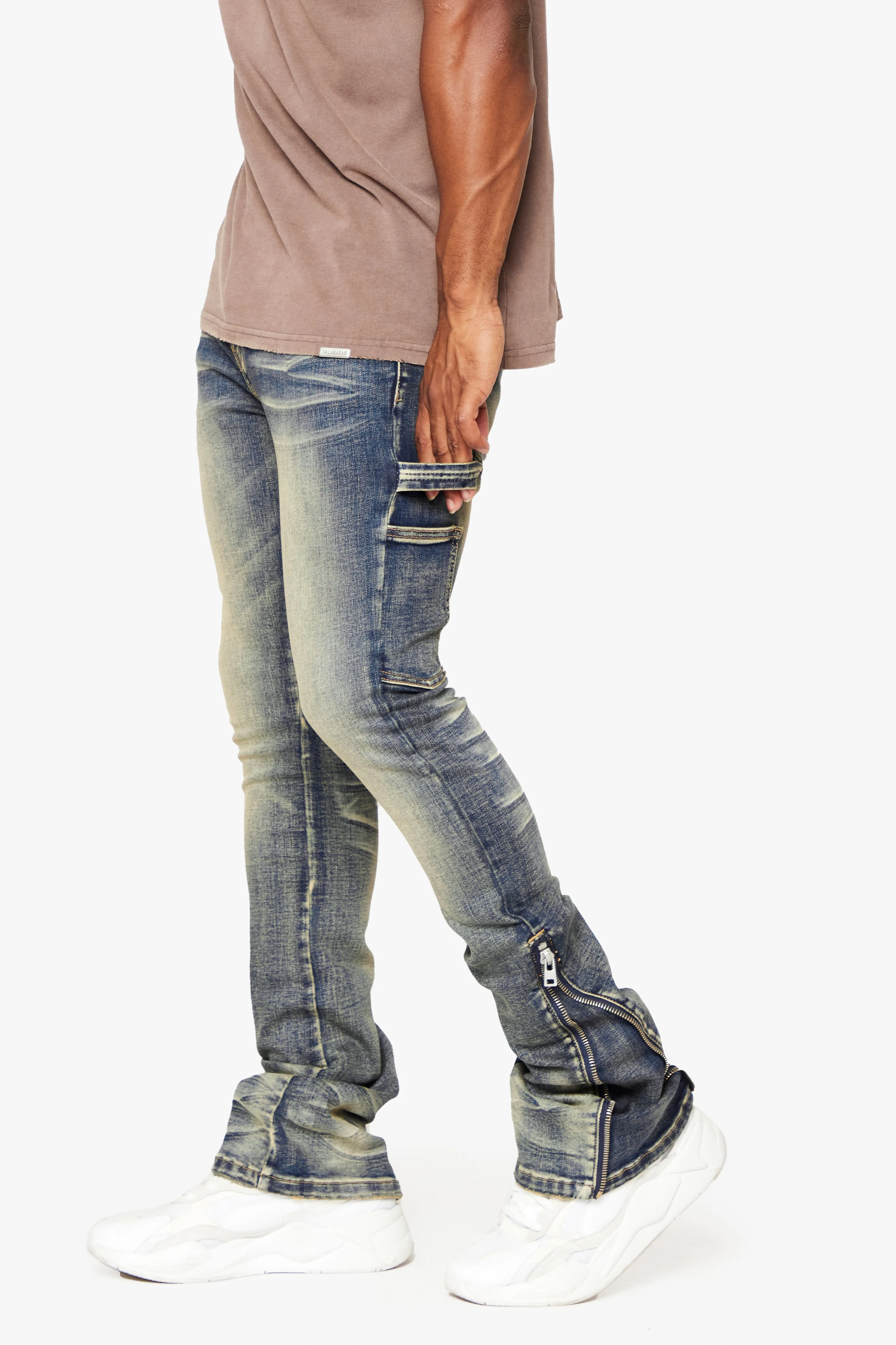 "STREAMLINE" STACKED FLARE JEAN DK VINTAGE WASHED sold by valabasas product image thumbnail 5