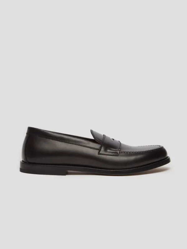 loafer 01 leather black sold by Grds