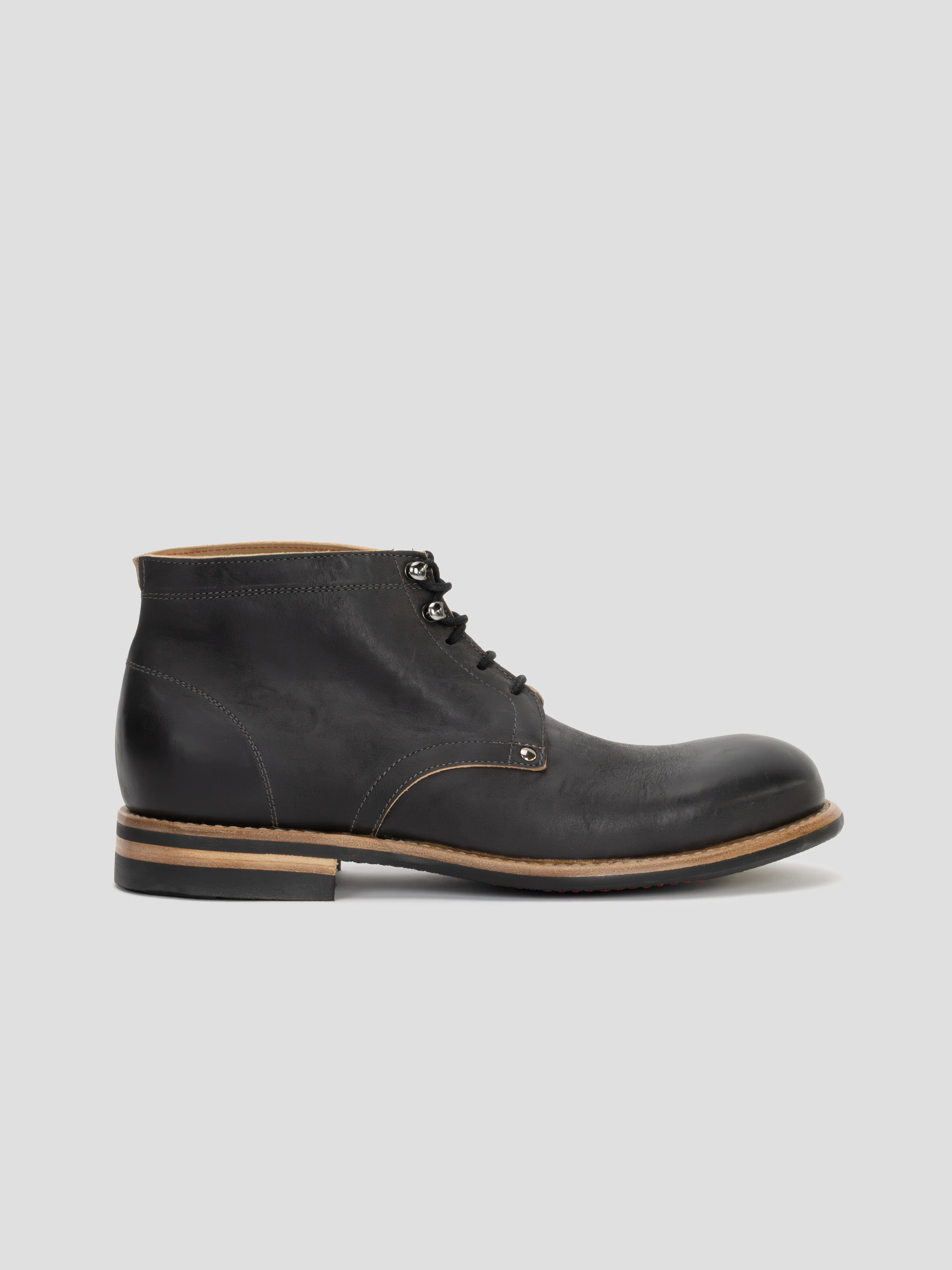 boots 02 leather tea-core black sold by Grds