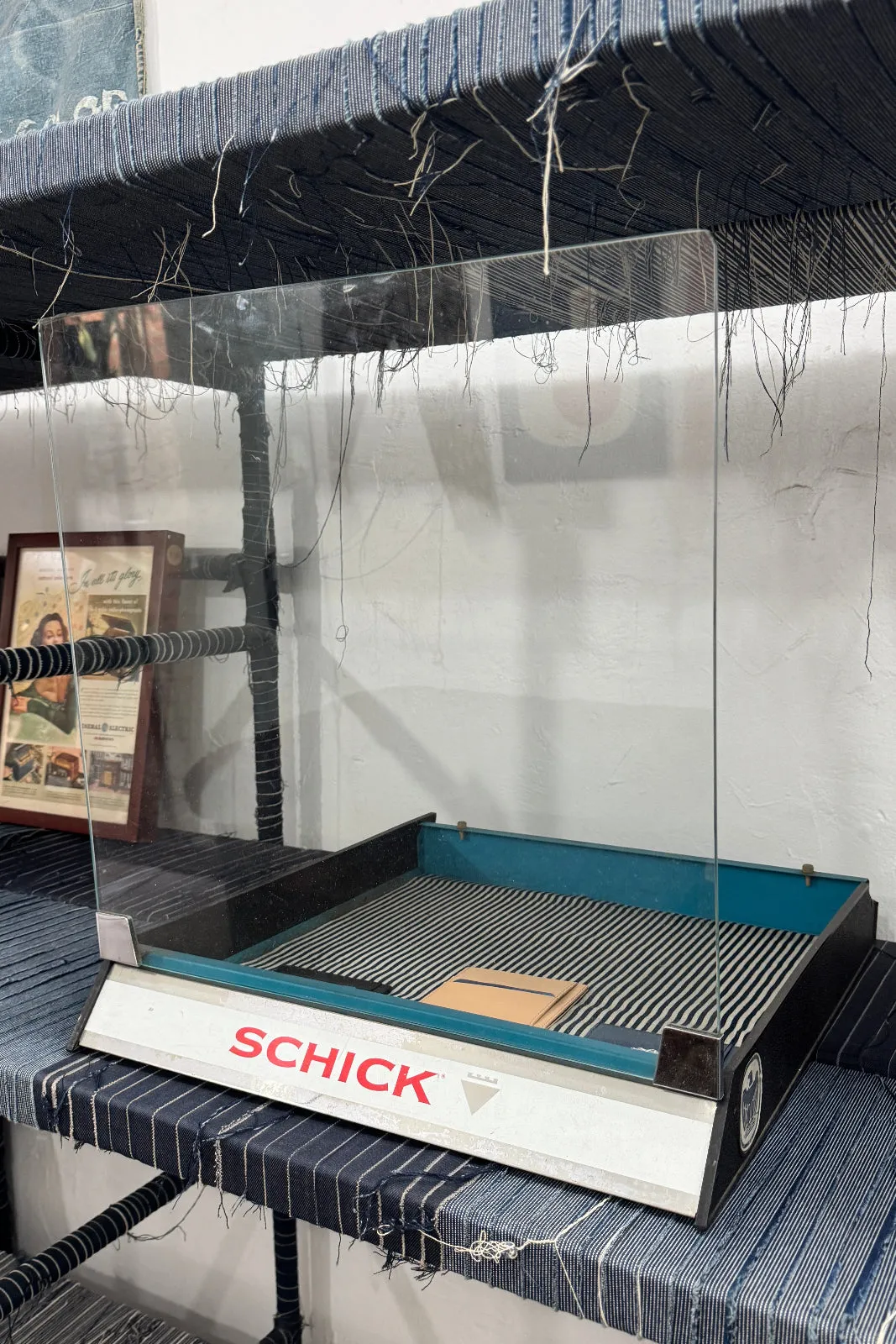 Vintage 1950's-60's Glass Top/Metal Schick Display Case sold by Dr. Collectors product image thumbnail 4