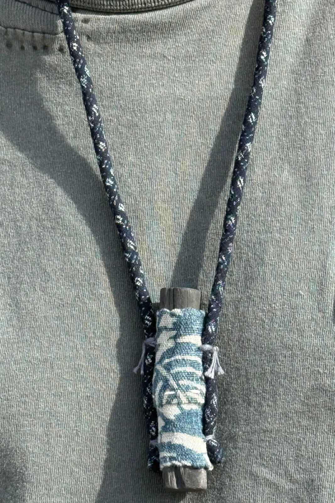 Kofu-Eda-Maki-Dai-Mo Necklace sold by Dr. Collectors product image thumbnail 2