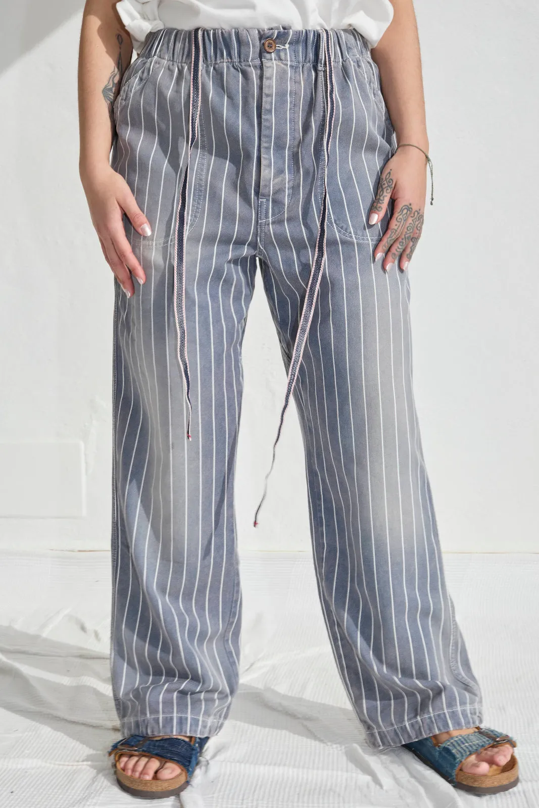 P85 HBT 9oz Indigo Stripes Cotton Sun Faded Dye Navy sold by Dr. Collectors product image thumbnail 2