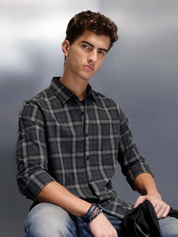 Men's casual classic check shirt | Grey sold by Wrogn