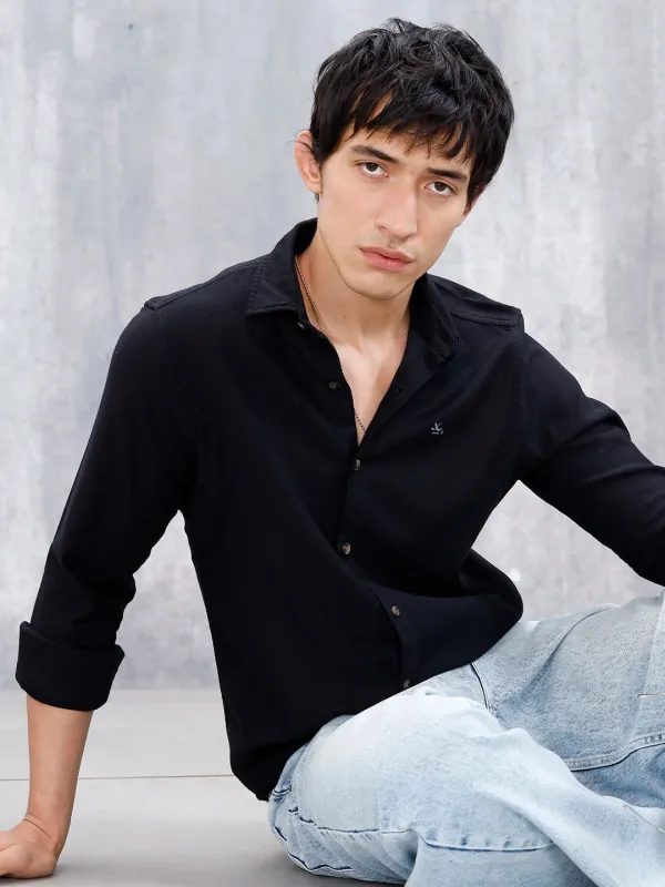 Textured Men's Casual Slim Fit Shirt | Black sold by Wrogn