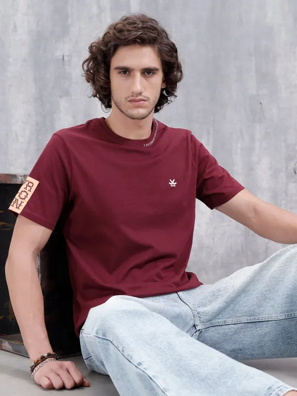Contrast Stitch Slim Fit Cotton T-Shirt | Maroon sold by Wrogn