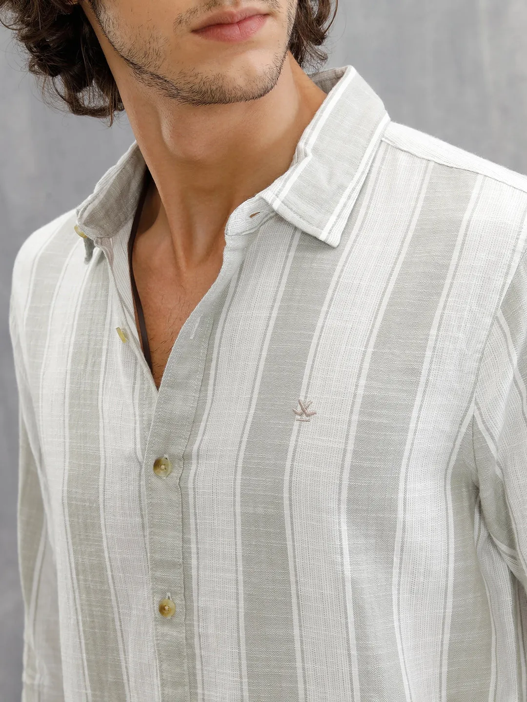Light Weight Herringbone Stripe Shirt In Slim Fit | Light Green sold by Wrogn product image thumbnail 4