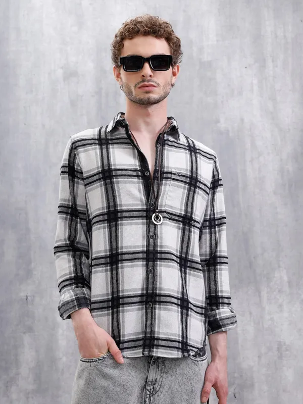 Yarn Checked Slim Fit Shirt | Grey made by Wrogn