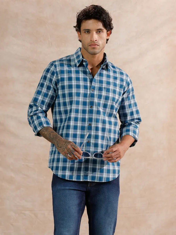 Pop Tone Regular Fit Shirt | Blue made by Wrogn