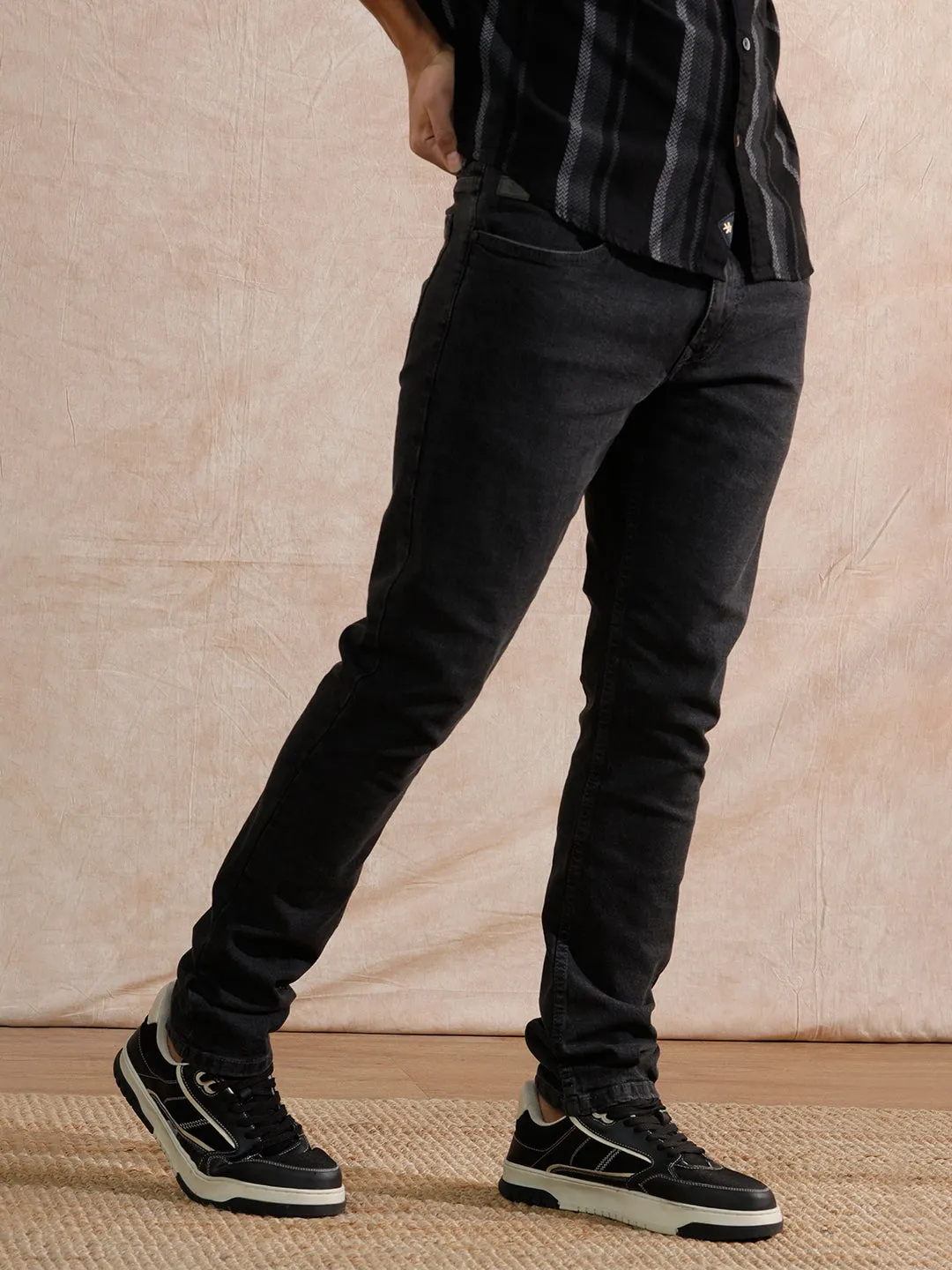 Casual Light Fade Slim Fit Jeans | Dark Grey sold by Wrogn product image thumbnail 4