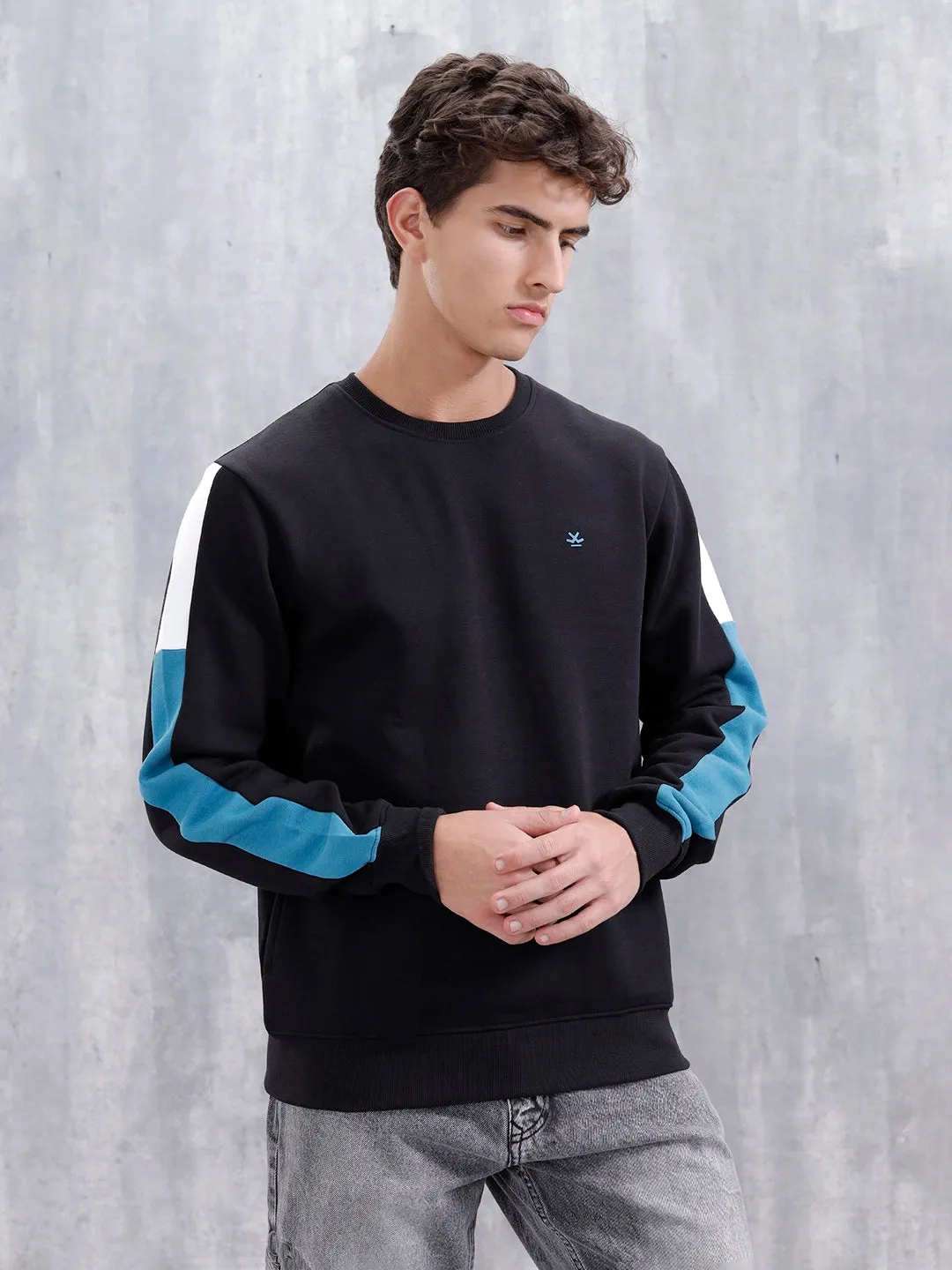 Solid Casual Slim Fit Sweatshirt | Black sold by Wrogn product image thumbnail 4